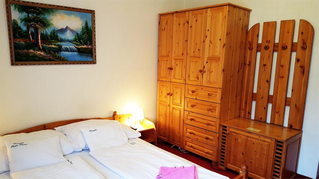 Platan Panzio Hotel Добогокьо Екстериор снимка